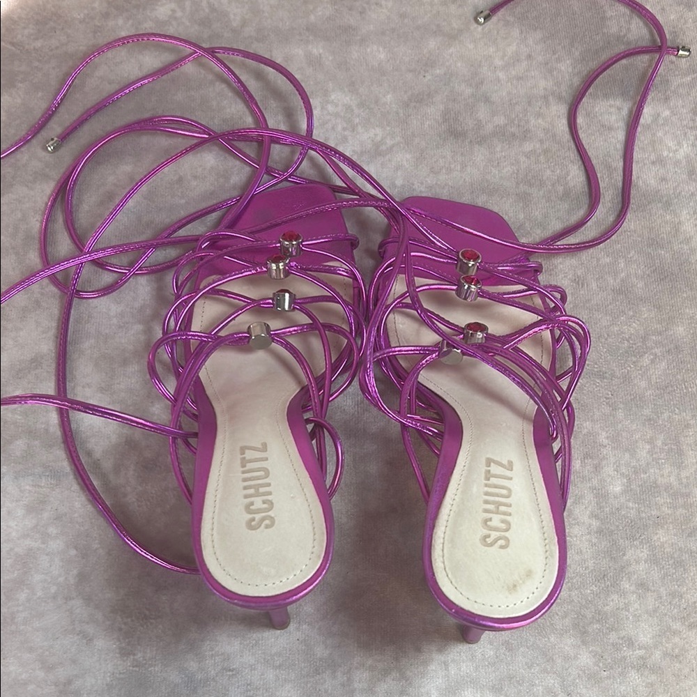 GUC Schutz Women's 7.5 Dark Metallic Pink Purple Strappy Heels Leather - Picture 4 of 9
